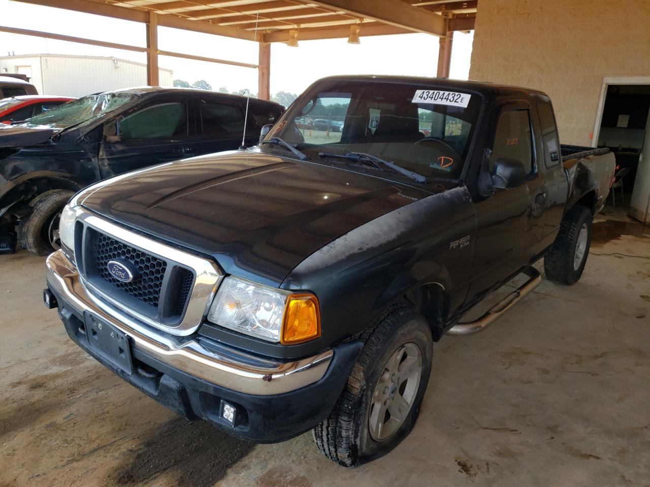 Photo 2 from auction – 2004 FORD RANGER SUP with VIN 1FTZR15E34PB62094