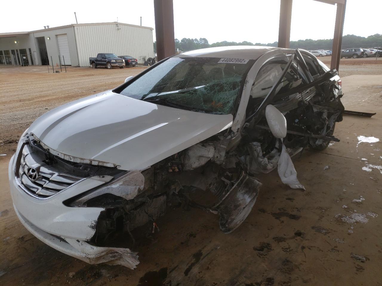 Photo 2 from auction – 2012 HYUNDAI SONATA SE with VIN 5NPEC4AB5CH336643