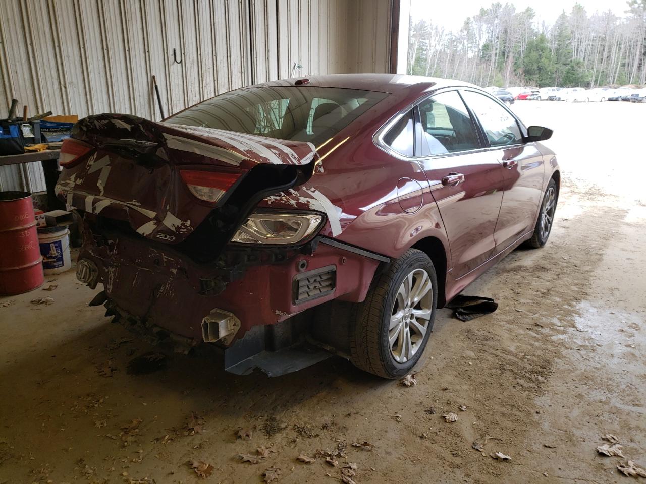 Photo 4 from auction – 2015 CHRYSLER 200 LIMITE with VIN 1C3CCCAB3FN587428