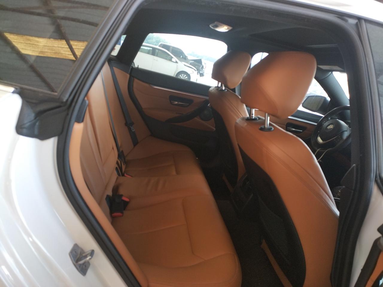 Photo 6 from auction – 2018 BMW 430XI GRAN with VIN WBA4J3C55JBL03558