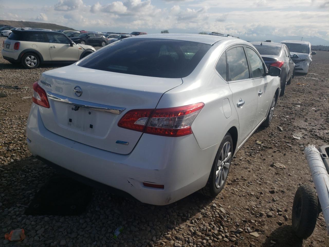 Photo 4 from auction – 2014 NISSAN SENTRA S with VIN 3N1AB7AP5EL630211