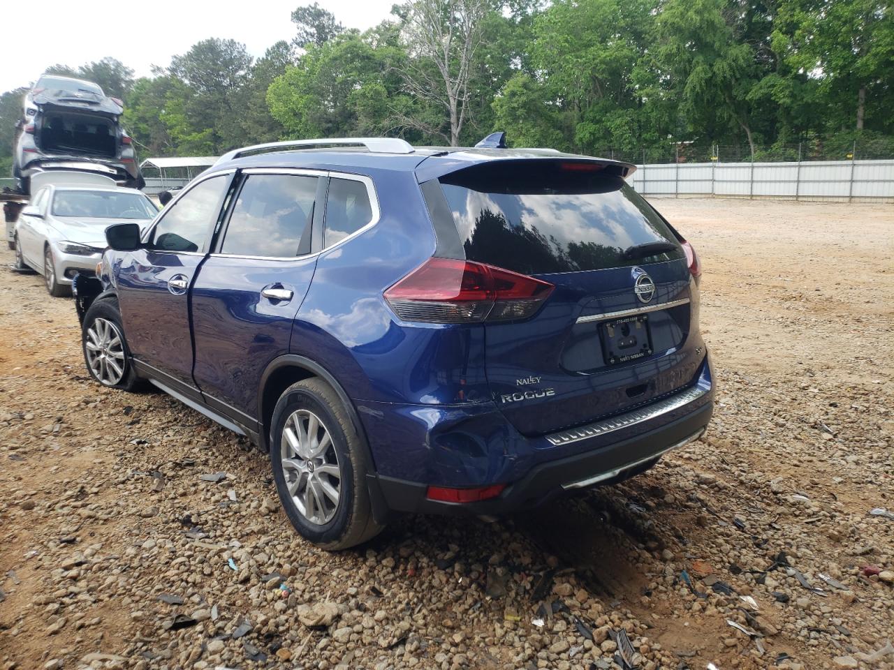 Photo 16 from auction – 2018 NISSAN ROGUE S with VIN 5N1AT2MT5JC850634