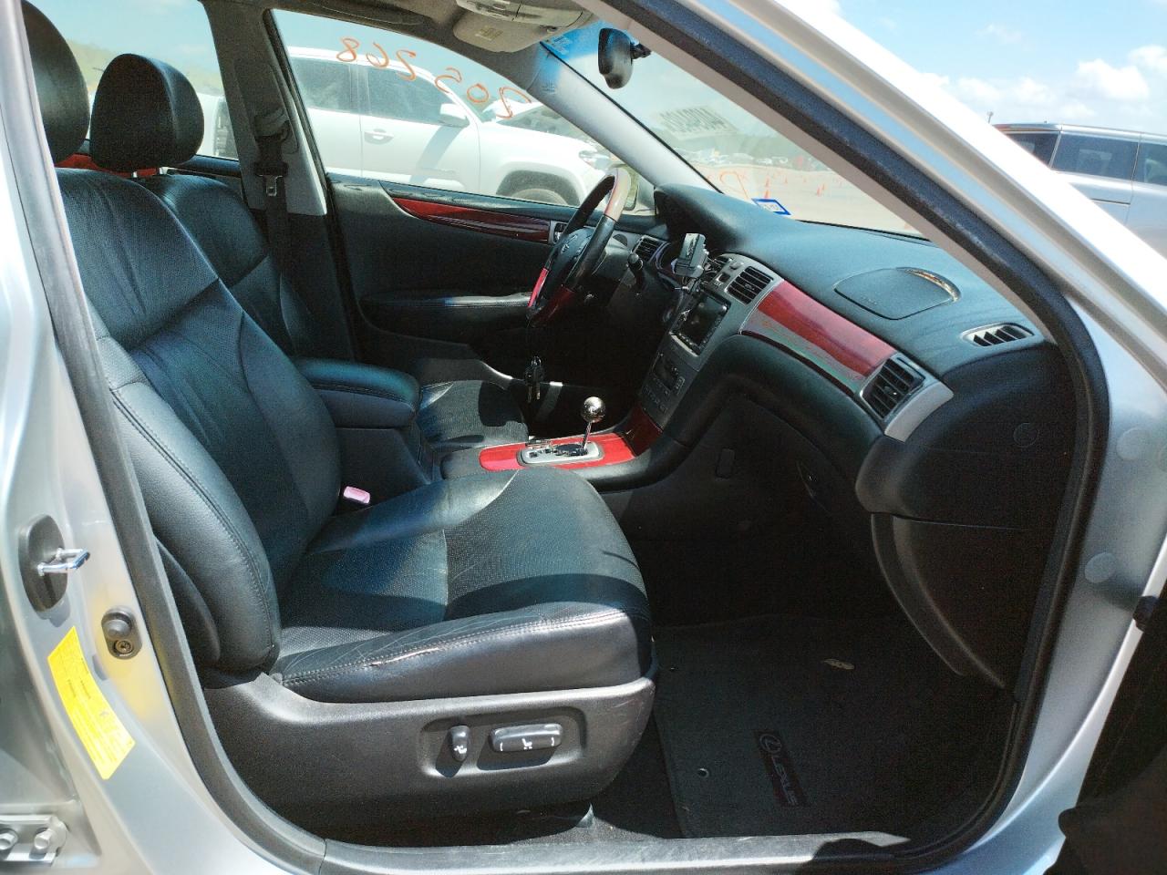 Photo 5 from auction – 2006 LEXUS ES 330 with VIN JTHBA30G365156497