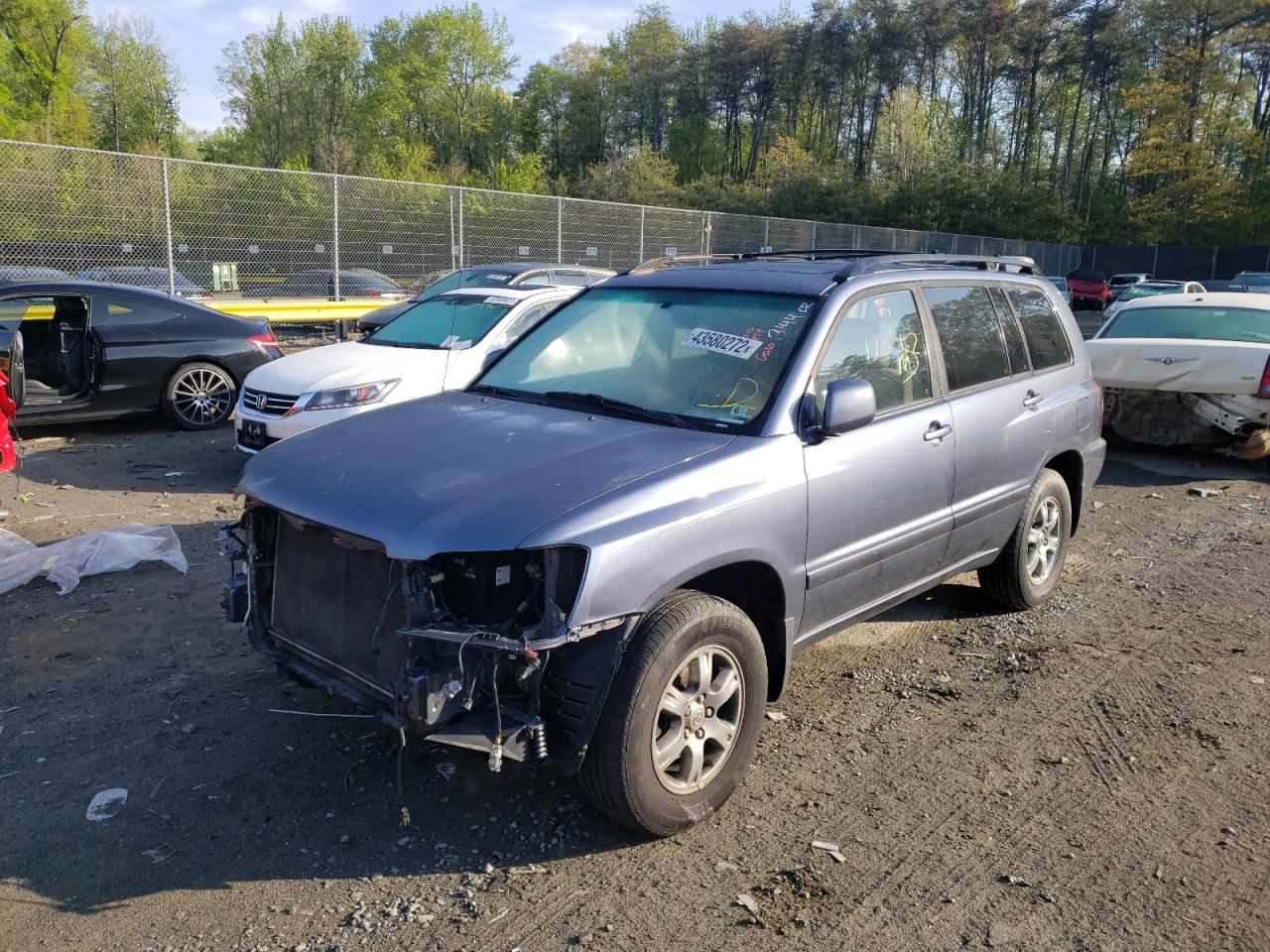 Photo 2 from auction – 2004 TOYOTA HIGHLANDER with VIN JTEEP21A940049171