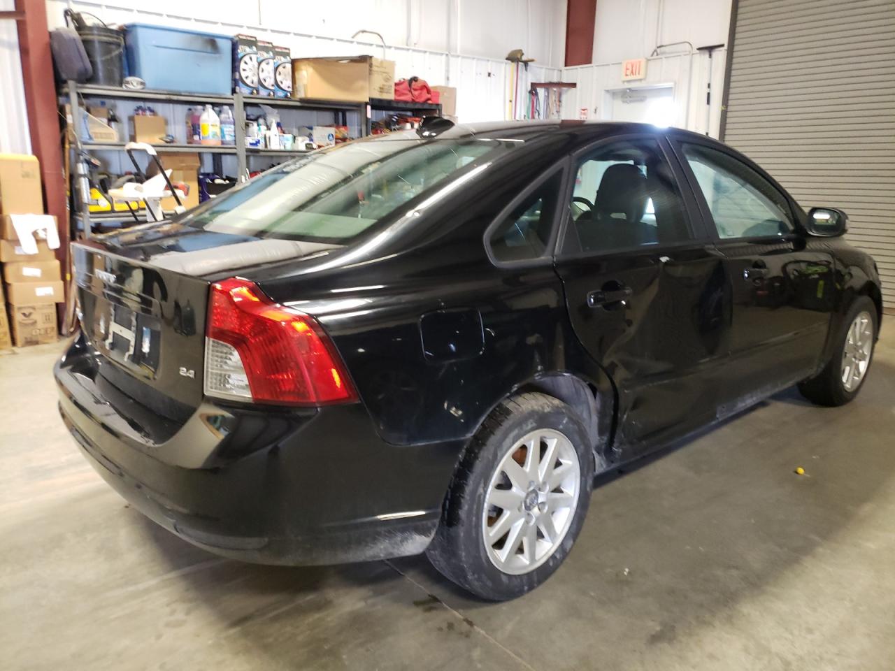 Photo 4 from auction – 2008 VOLVO S40 2.4I with VIN YV1MS382982385040