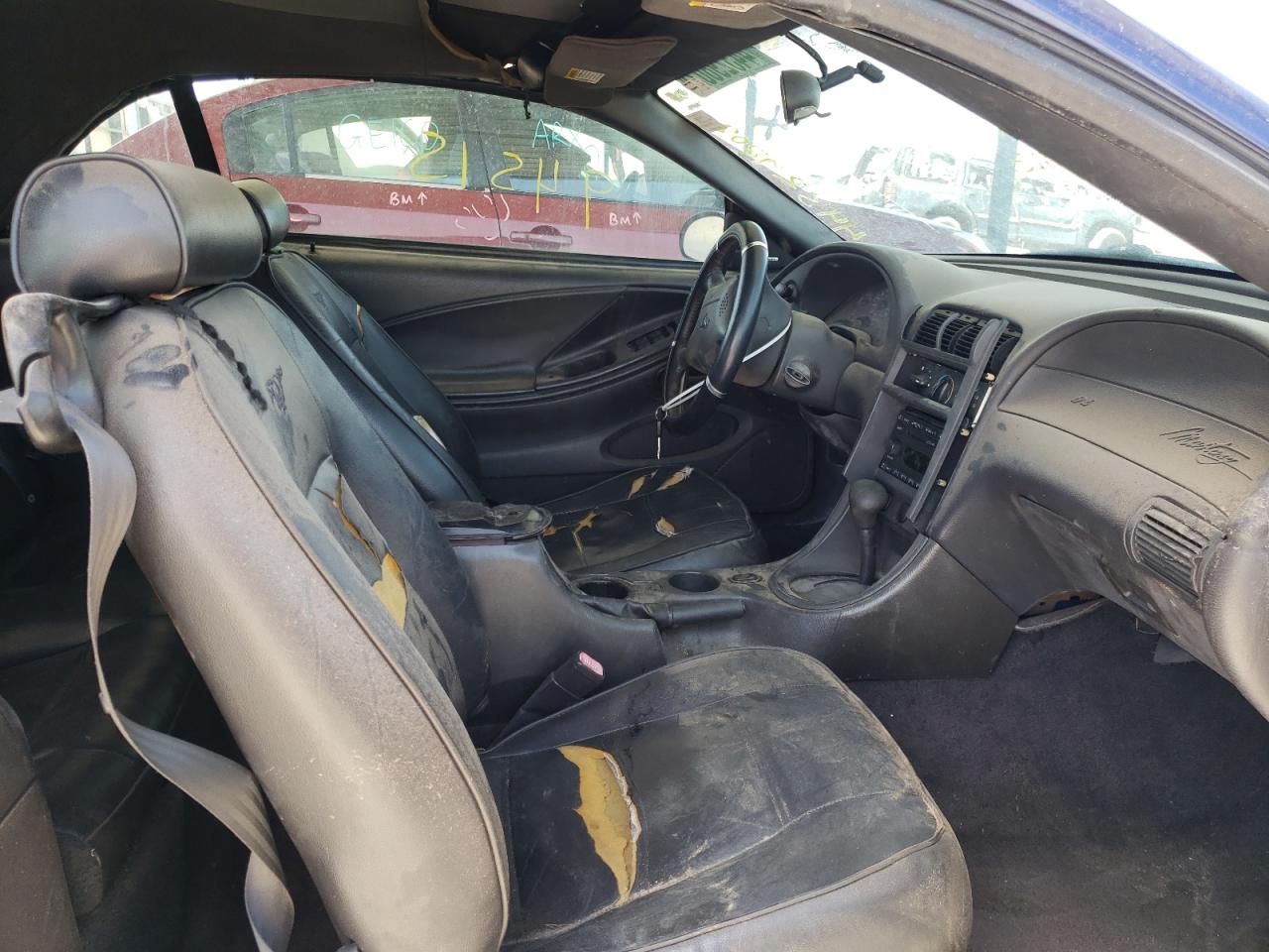 Photo 5 from auction – 2004 FORD MUSTANG with VIN 1FAFP44464F101904