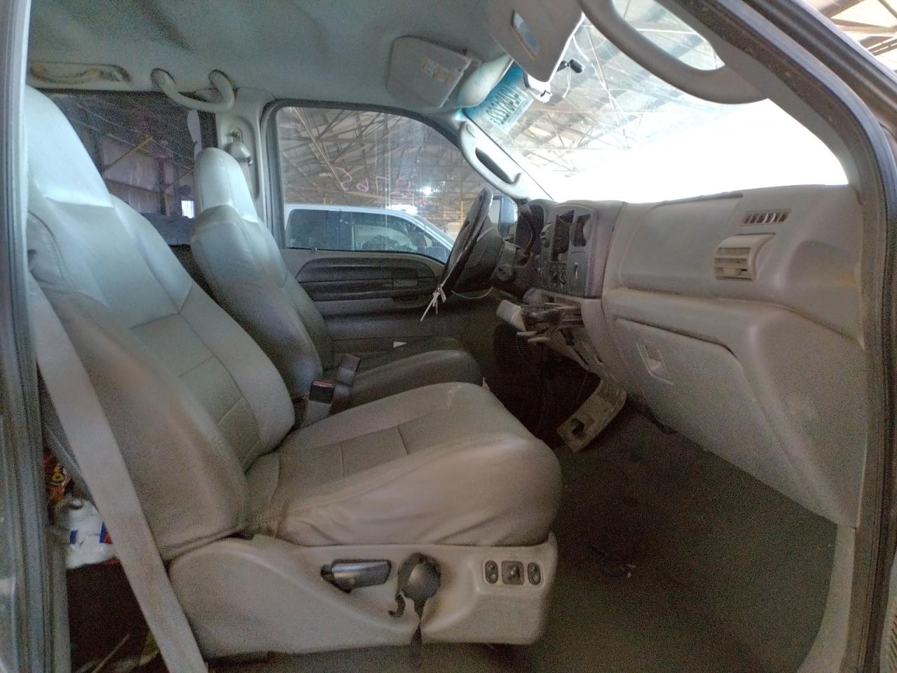 Photo 5 from auction – 2005 FORD F250 SUPER with VIN 1FTSW21P75EB22962