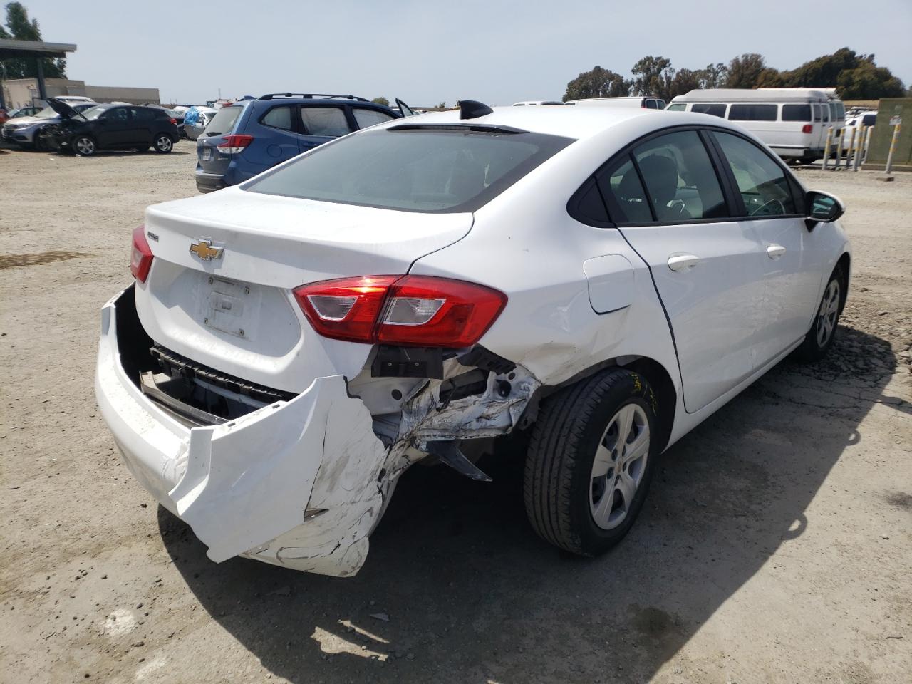 Photo 4 from auction – 2018 CHEVROLET CRUZE LS with VIN 1G1BC5SM2J7239449