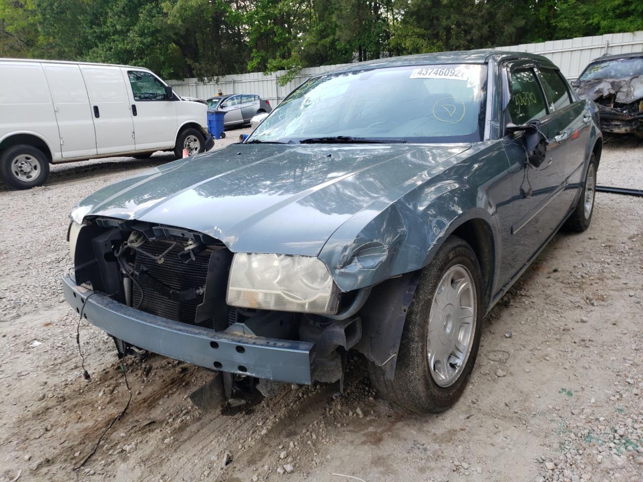 Photo 2 from auction – 2005 CHRYSLER 300 TOURIN with VIN 2C3JA53G65H687077