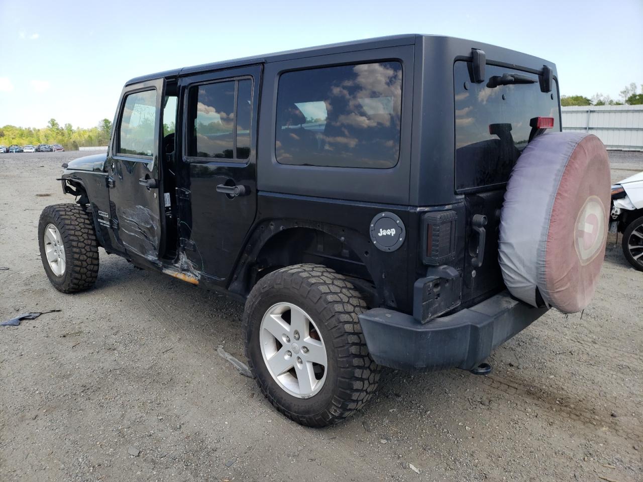 Photo 3 from auction – 2017 JEEP WRANGLER U with VIN 1C4BJWDG6HL593793