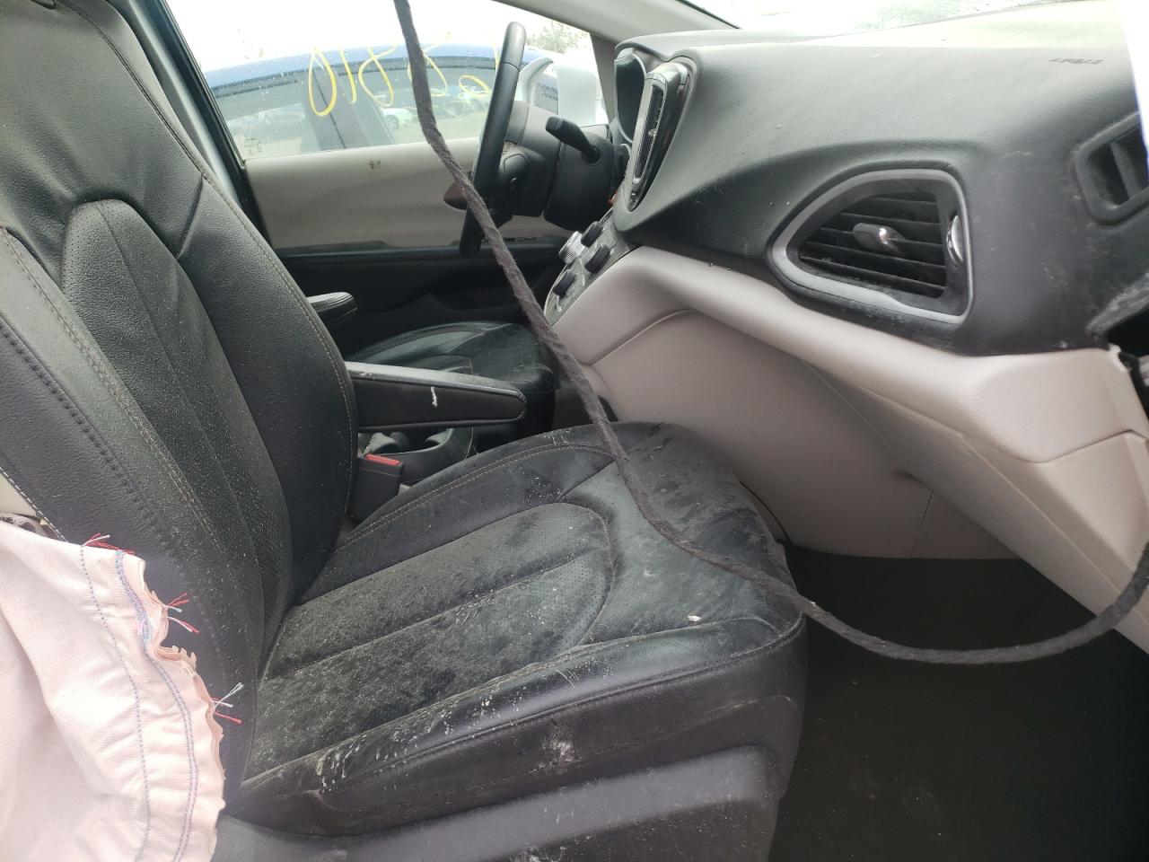 Photo 5 from auction – 2018 CHRYSLER PACIFICA T with VIN 2C4RC1BG2JR234470