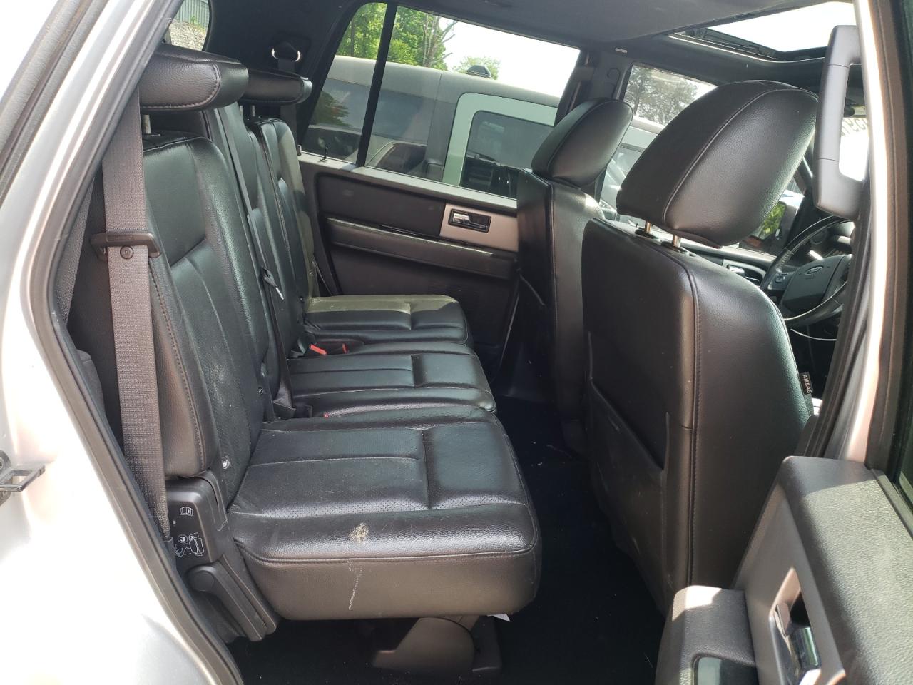 Photo 6 from auction – 2011 FORD EXPEDITION with VIN 1FMJU1K51BEF44208