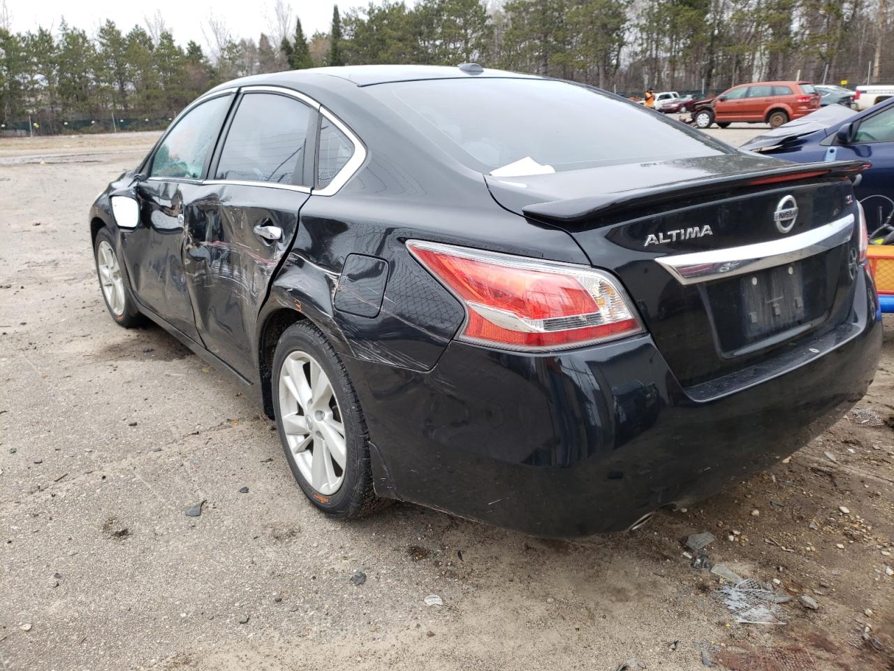 Photo 3 from auction – 2015 NISSAN ALTIMA 2.5 with VIN 1N4AL3AP4FN346126