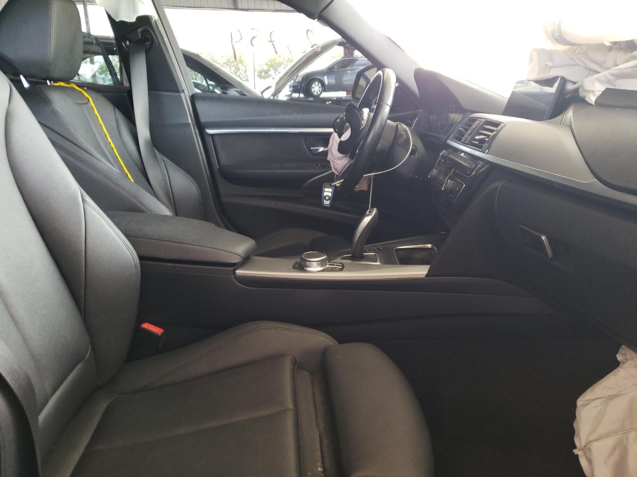 Photo 5 from auction – 2018 BMW 330 XI with VIN WBA8D9C50JEM31507
