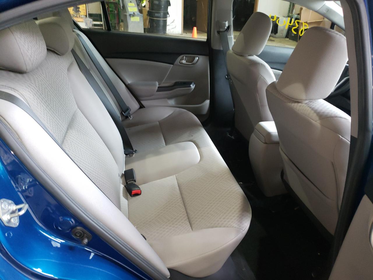 Photo 6 from auction – 2014 HONDA CIVIC LX with VIN 19XFB2F52EE201755