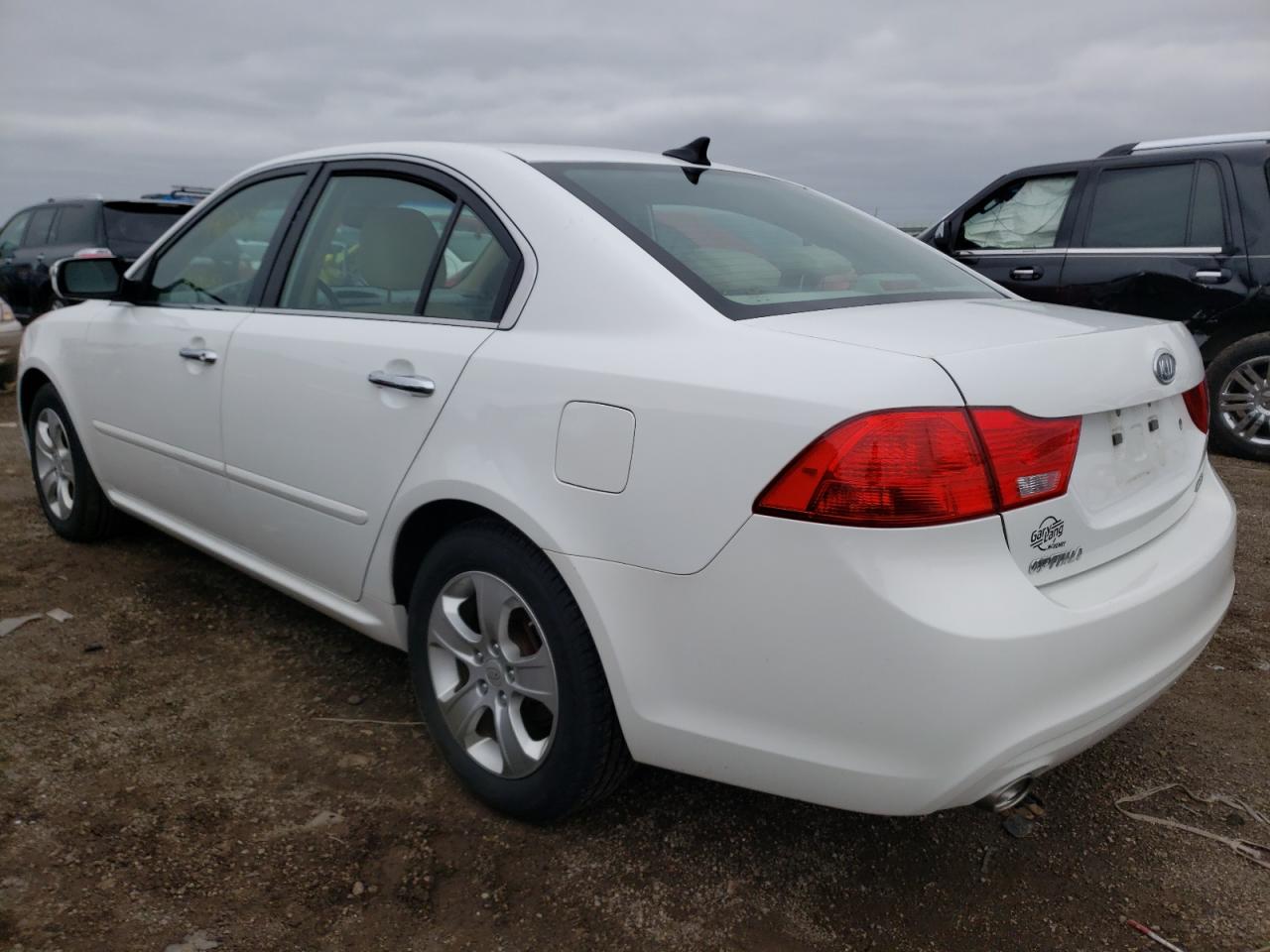 Photo 3 from auction – 2009 KIA OPTIMA LX with VIN KNAGE224695321923