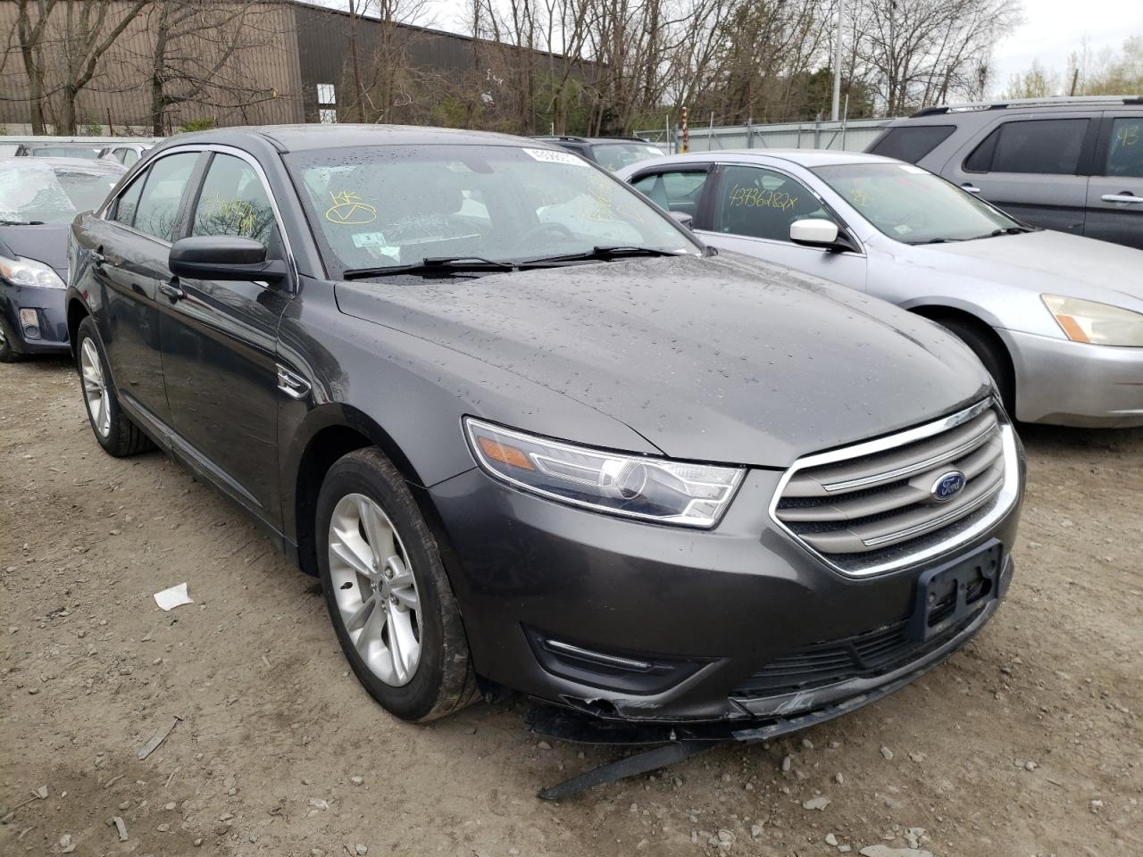 FORD TAURUS SEL 2019 with VIN 1FAHP2E84KG102068 - Photo from auction