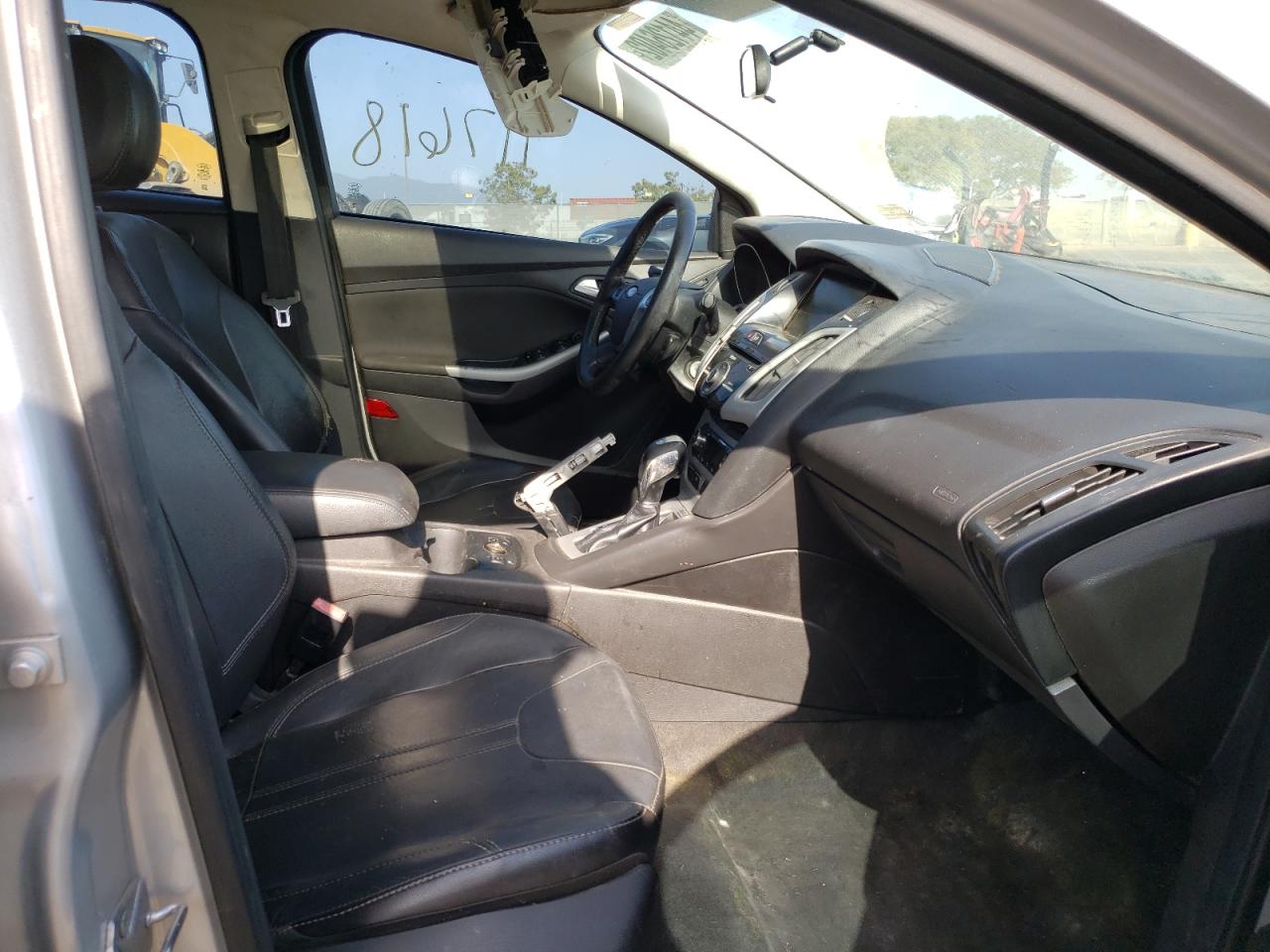 Photo 5 from auction – 2013 FORD FOCUS SE with VIN 1FADP3F21DL111156