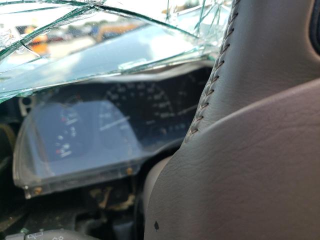 Photo 8 from auction – 2000 LINCOLN NAVIGATOR with VIN 5LMFU28A6YLJ40953