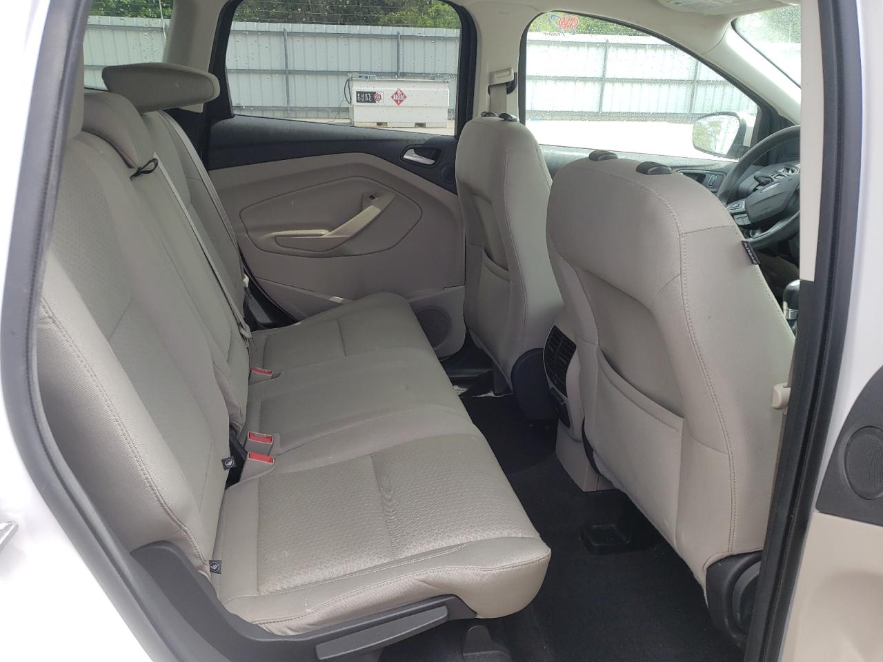 Photo 6 from auction – 2017 FORD ESCAPE SE with VIN 1FMCU0GD6HUA44983