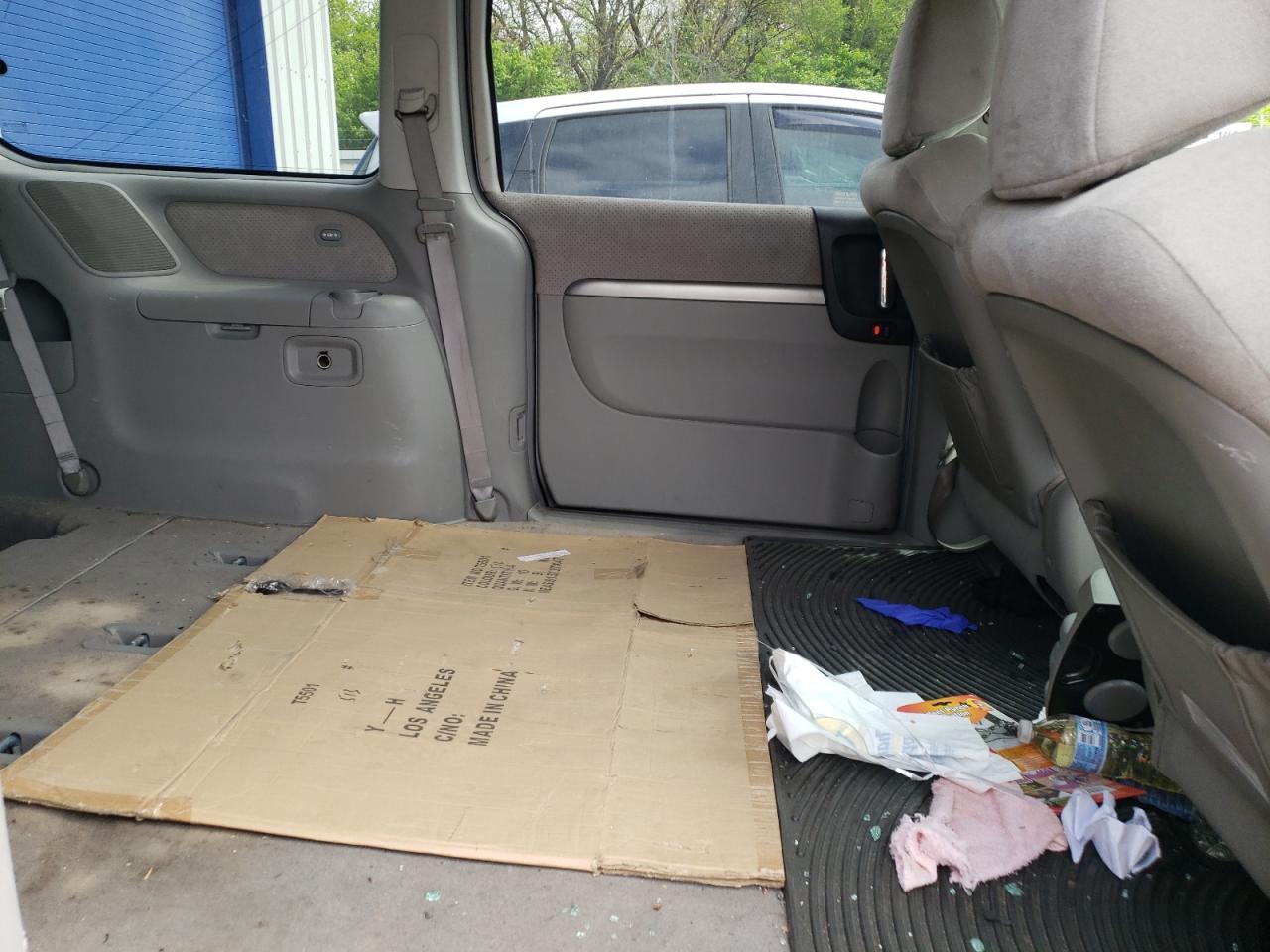 Photo 6 from auction – 2007 HYUNDAI ENTOURAGE with VIN KNDMC233876013869