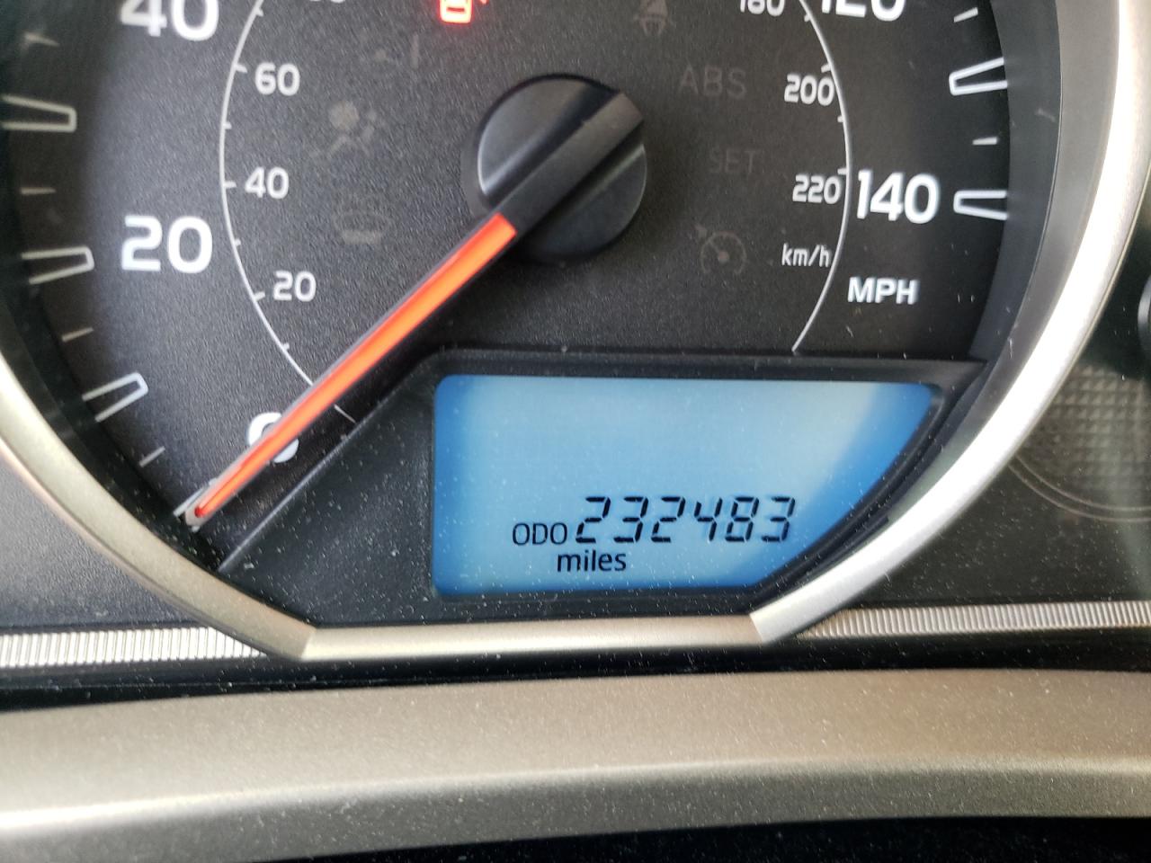 Photo 8 from auction – 2015 TOYOTA RAV4 LE with VIN JTMZFREV8FD076131