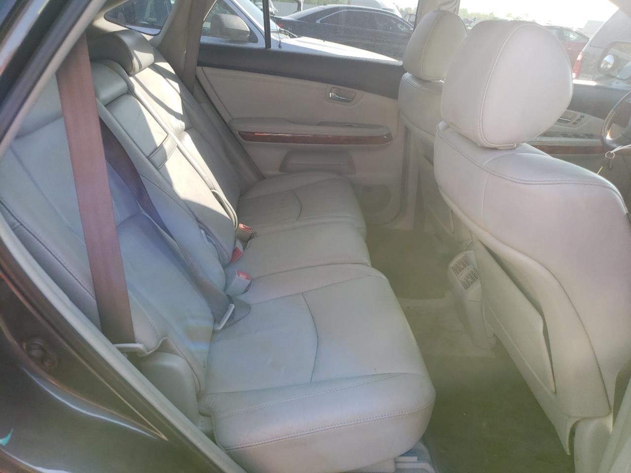 Photo 6 from auction – 2005 LEXUS RX 330 with VIN 2T2GA31U25C030334