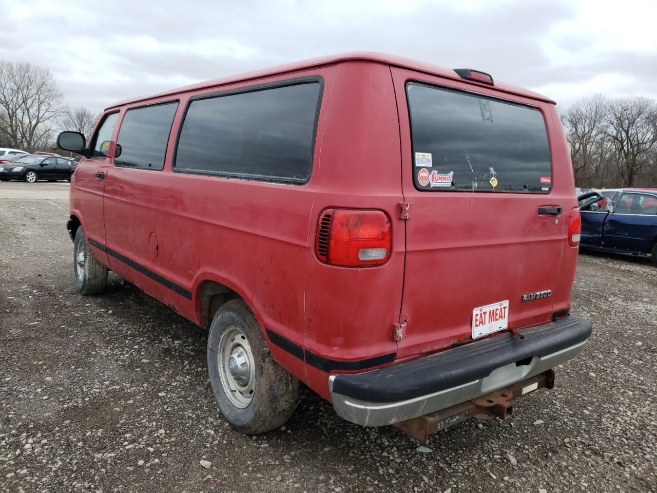 Photo 3 from auction – 2002 DODGE RAM WAGON with VIN 2B5WB25Z02K112105