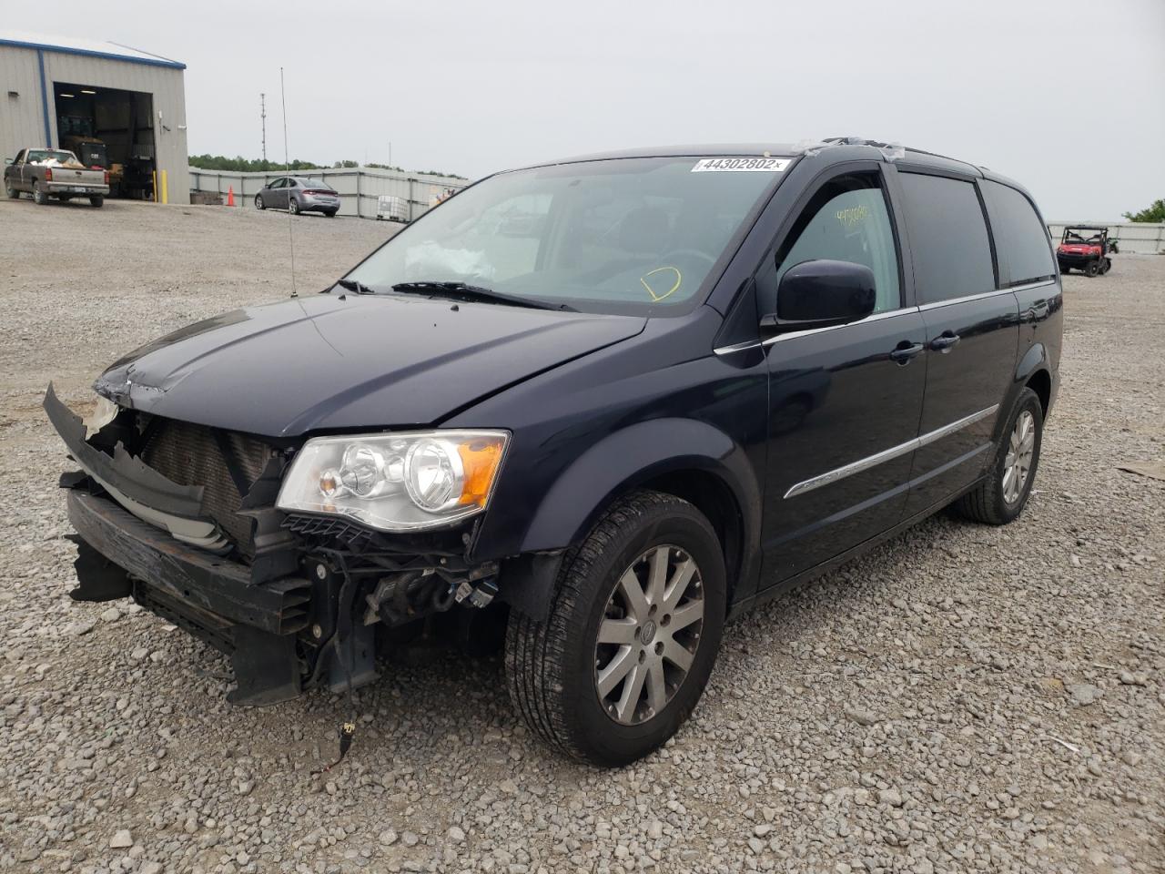 Photo 2 from auction – 2011 CHRYSLER TOWN & COU with VIN 2A4RR8DG7BR500243