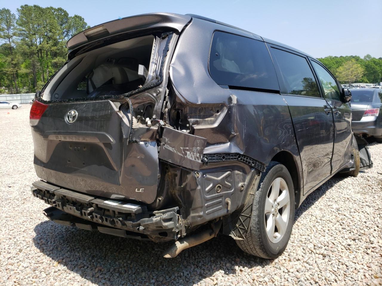 صورة رقم 4 من المزاد - 2012 TOYOTA SIENNA LE مع VIN 5TDKK3DC0CS224816