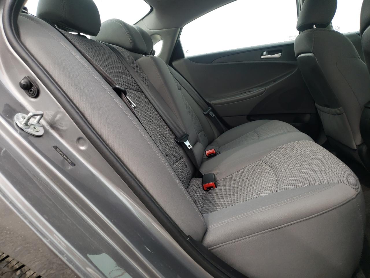 Photo 6 from auction – 2013 HYUNDAI SONATA GLS with VIN 5NPEB4AC9DH697712