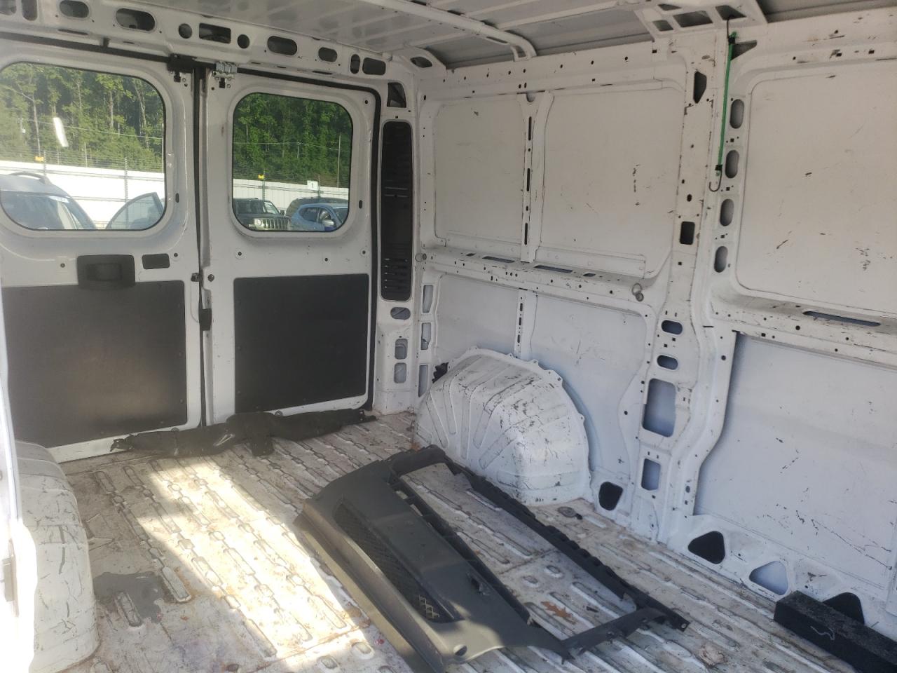 Photo 6 from auction – 2018 RAM PROMASTER with VIN 3C6TRVAG0JE102930