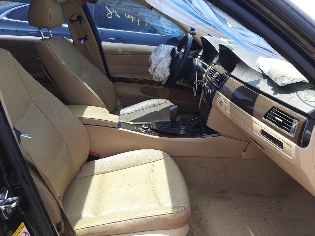 Photo 5 from auction – 2009 BMW 328 I with VIN WBAPH77579NM28307