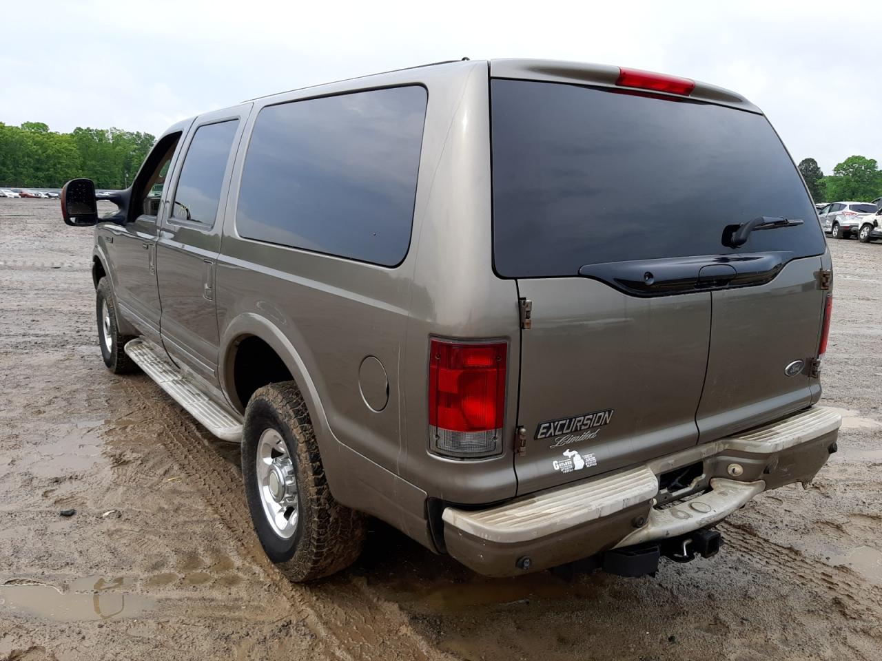Photo 3 from auction – 2004 FORD EXCURSION with VIN 1FMNU43SX4EC84949