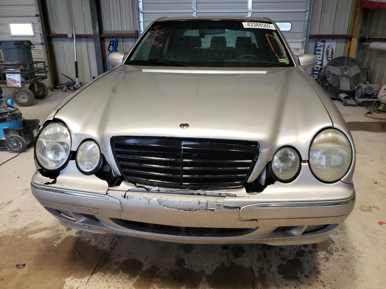 Photo 9 from auction – 2001 MERCEDES-BENZ E 320 4MAT with VIN WDBJF82J11X060027