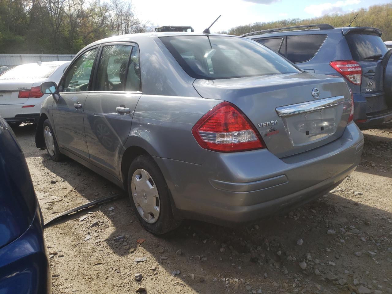 Photo 3 from auction – 2009 NISSAN VERSA S with VIN 3N1BC11E89L462244