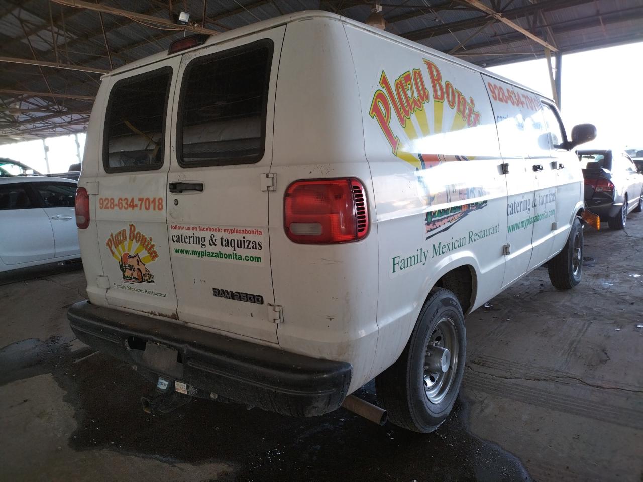 Photo 4 from auction – 1998 DODGE RAM VAN B2 with VIN 2B7JB21Z2WK135611