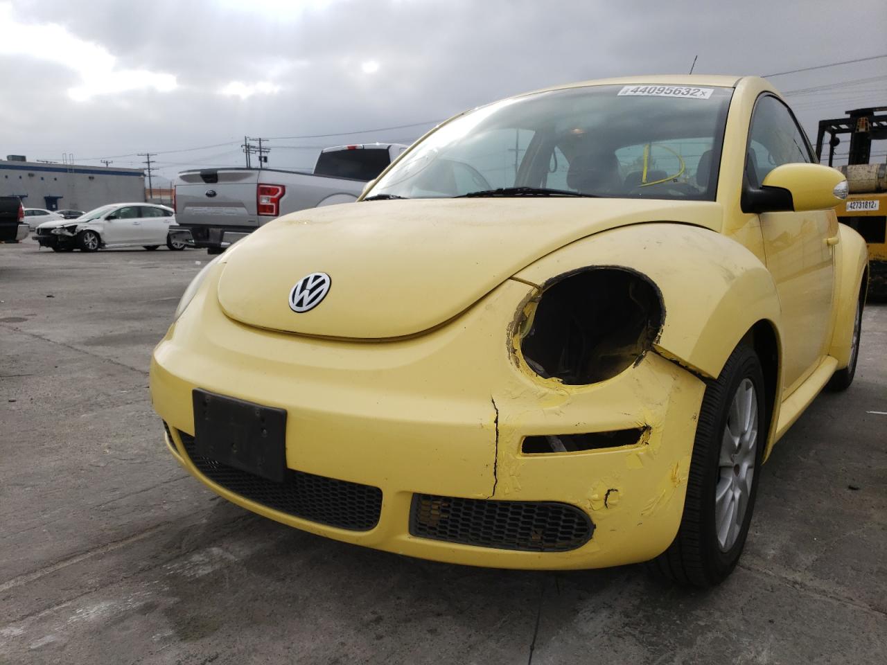 Photo 9 from auction – 2008 VOLKSWAGEN NEW BEETLE with VIN 3VWPG31C98M507909
