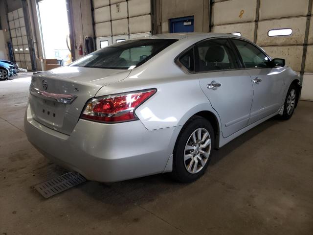 Photo 4 from auction – 2015 NISSAN ALTIMA 2.5 with VIN 1N4AL3AP1FN342552
