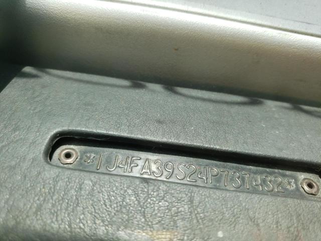 Photo 10 from auction – 2004 JEEP WRANGLER X with VIN 1J4FA39S24P737432
