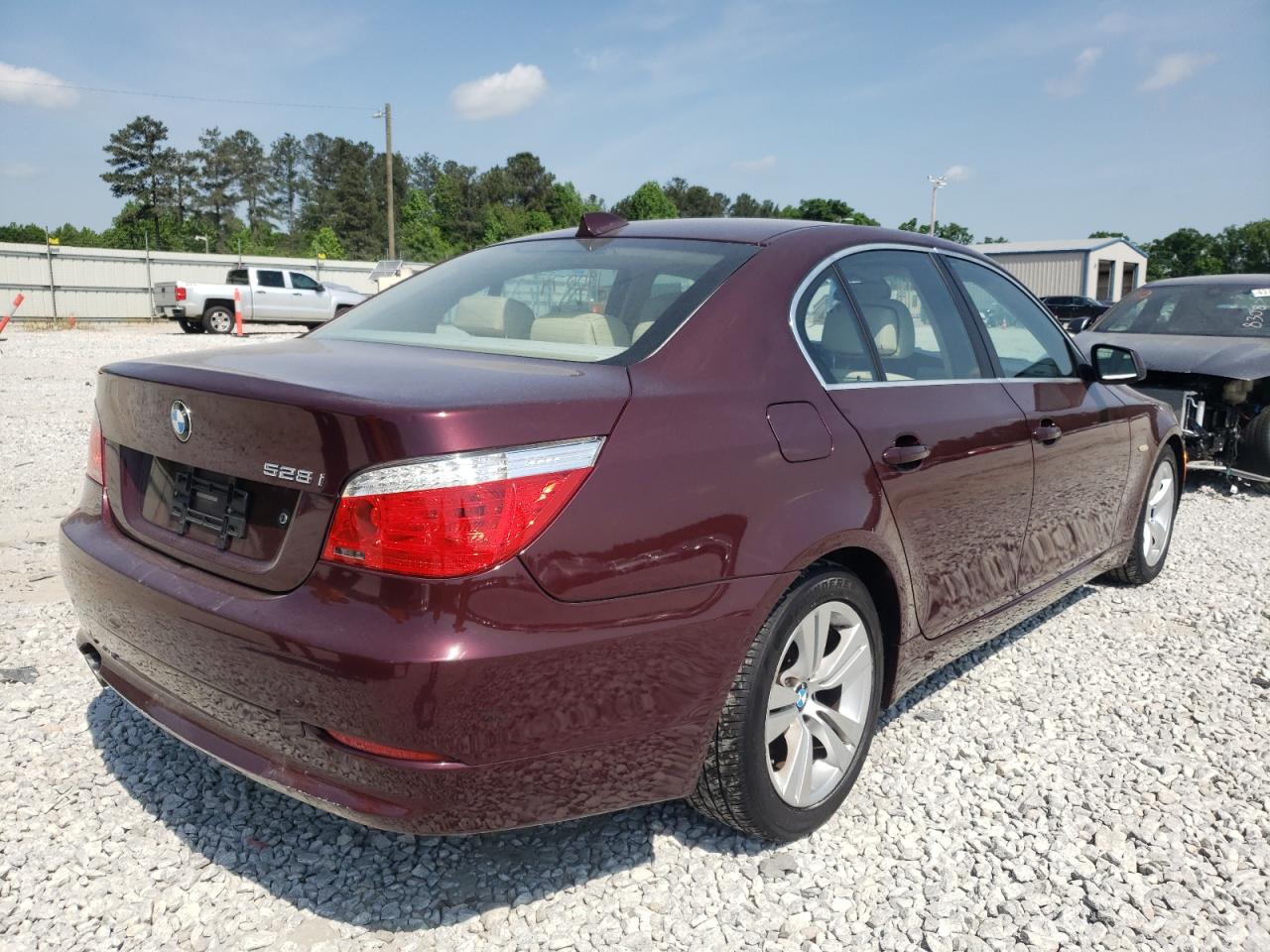 Photo 4 from auction – 2010 BMW 528 I with VIN WBANU5C56AC364399