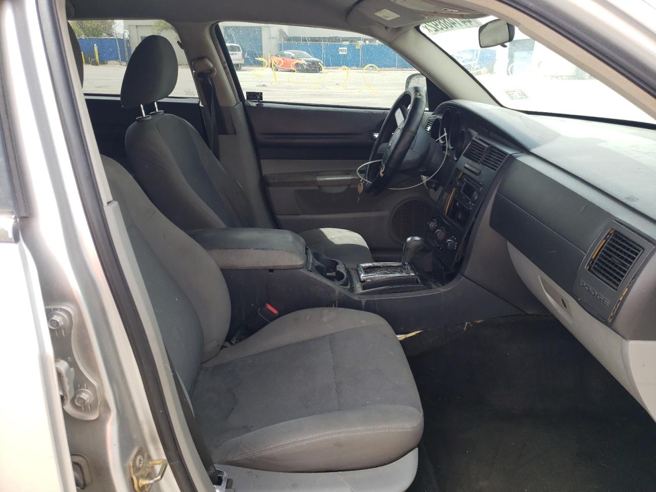 Photo 5 from auction – 2006 DODGE MAGNUM SE with VIN 2D4FV47T26H416304