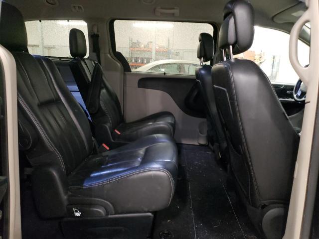 Photo 6 from auction – 2011 CHRYSLER TOWN & COU with VIN 2A4RR8DG8BR733158