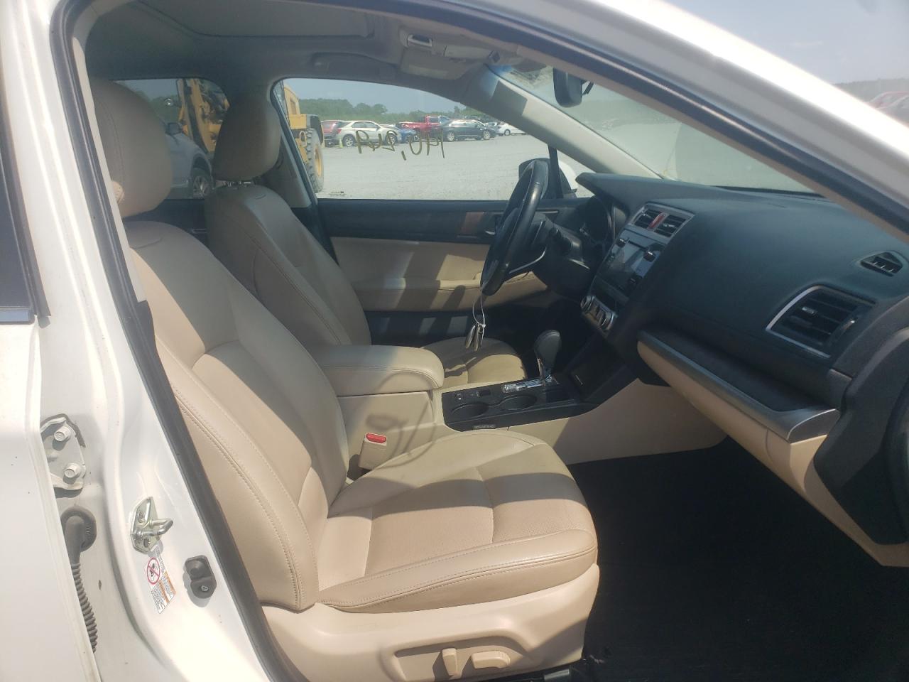 Photo 5 from auction – 2015 SUBARU OUTBACK with VIN 4S4BSBNC0F3278773