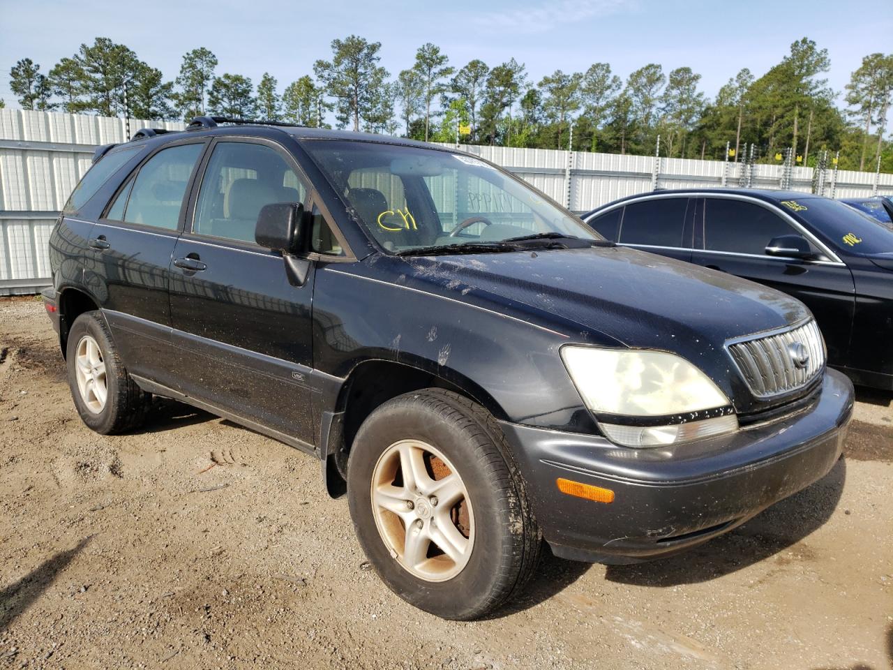 LEXUS RX 300 2002 with VIN JTJHF10U120268243 - Photo from auction