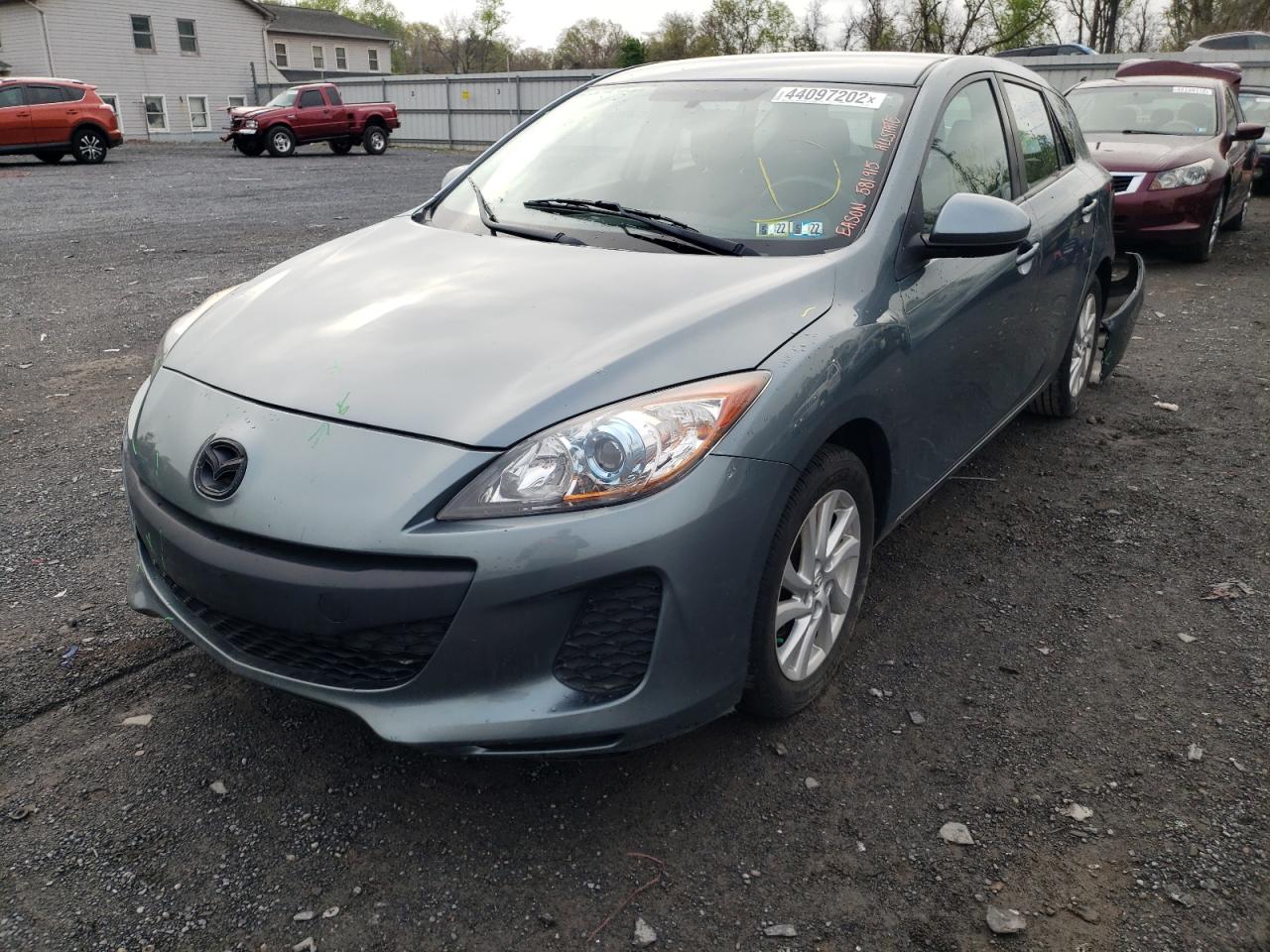 Photo 2 from auction – 2012 MAZDA 3 I with VIN JM1BL1L88C1635702