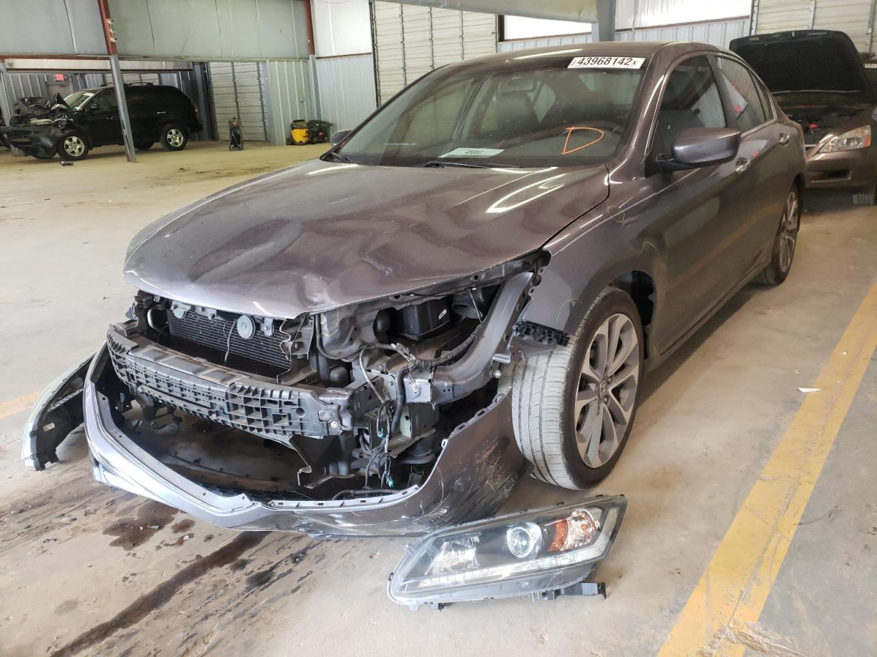Photo 2 from auction – 2013 HONDA ACCORD SPO with VIN 1HGCR2F55DA072900