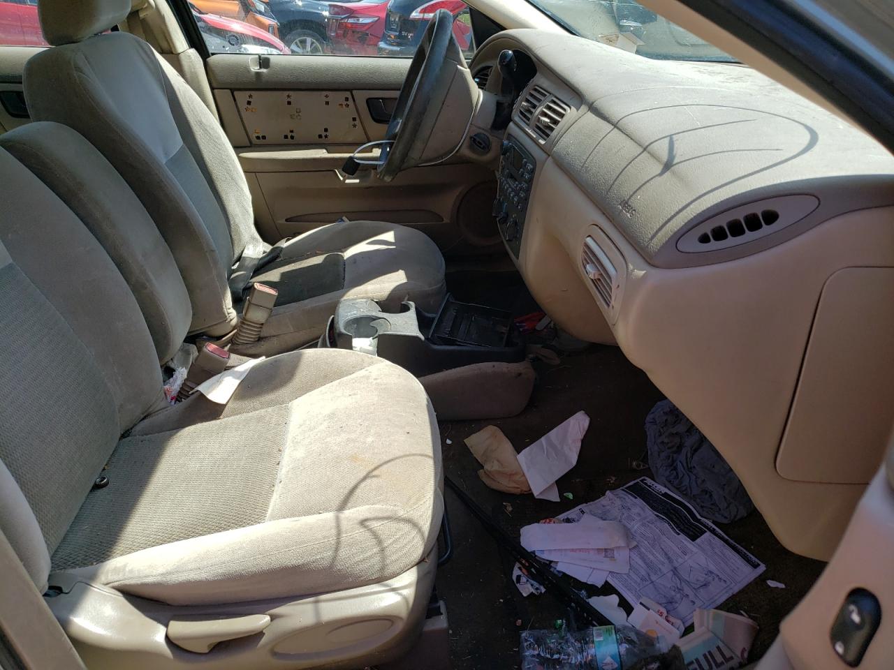Photo 5 from auction – 2005 FORD TAURUS SE with VIN 1FAFP53U15A103159