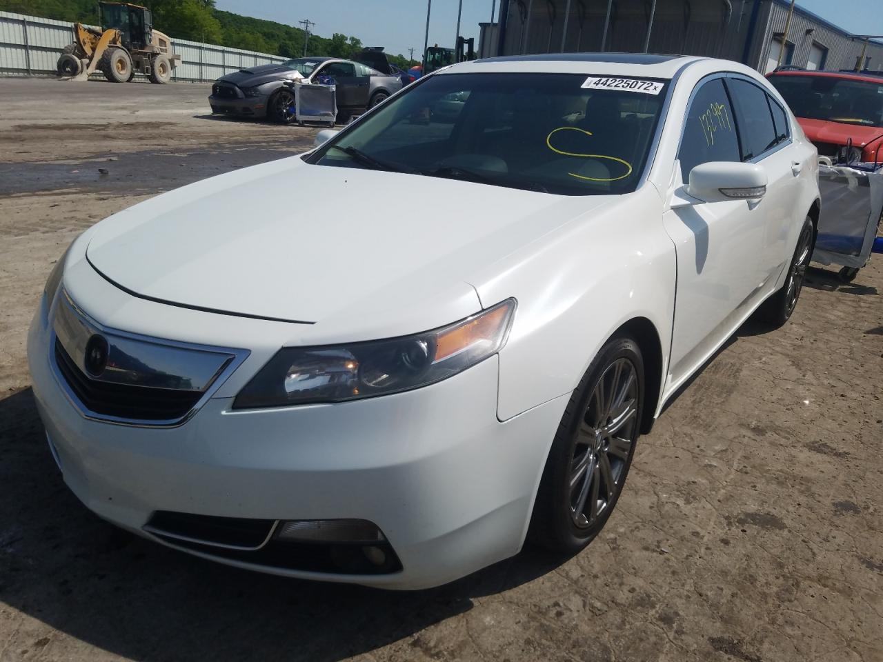 Photo 2 from auction – 2014 ACURA TL TECH with VIN 19UUA8F53EA008967