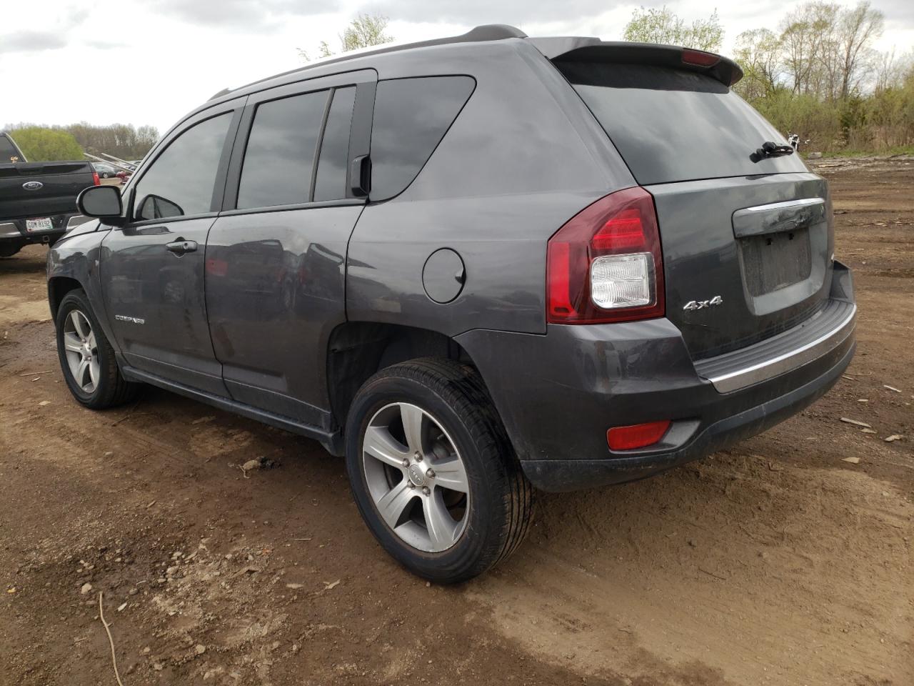Photo 3 from auction – 2017 JEEP COMPASS LA with VIN 1C4NJDEB5HD109207